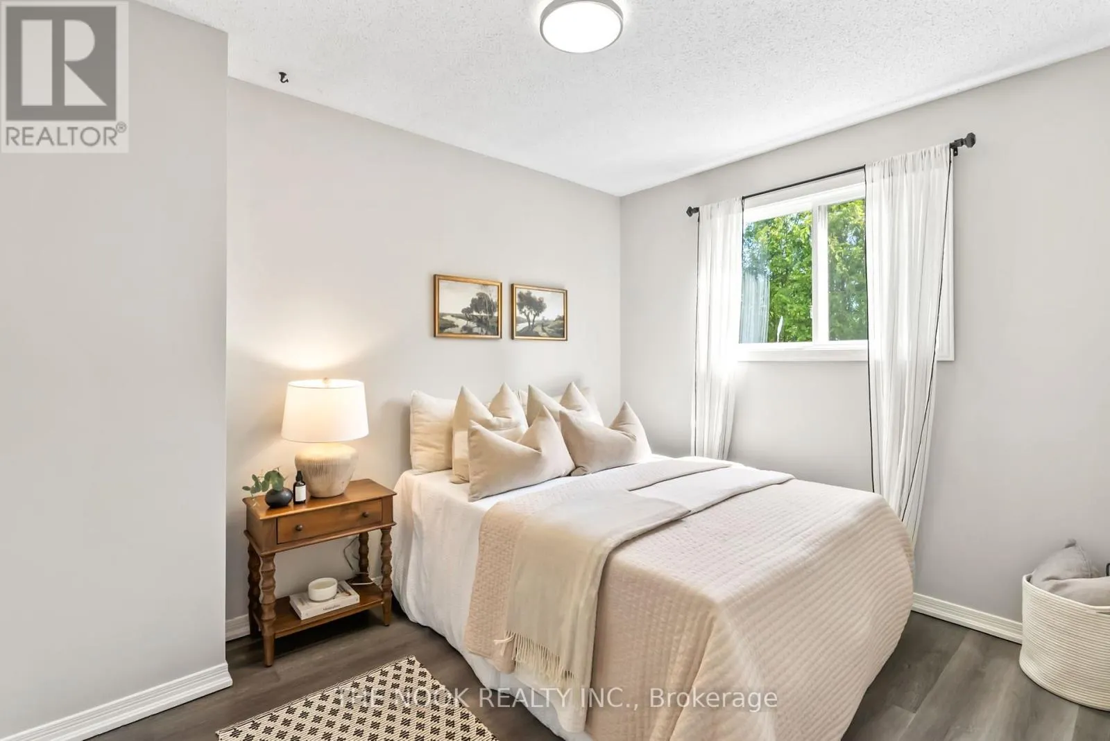 136 PEACOCK BOULEVARD