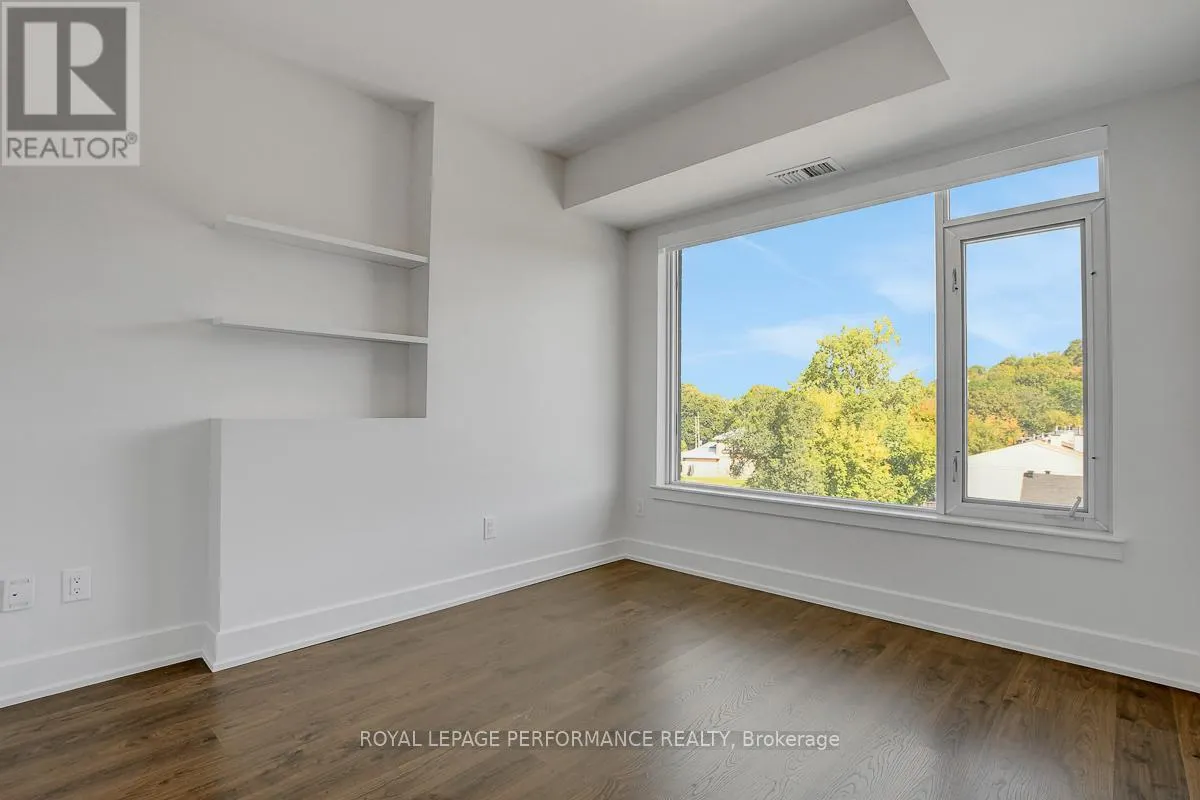 413 - 7 MARQUETTE AVENUE