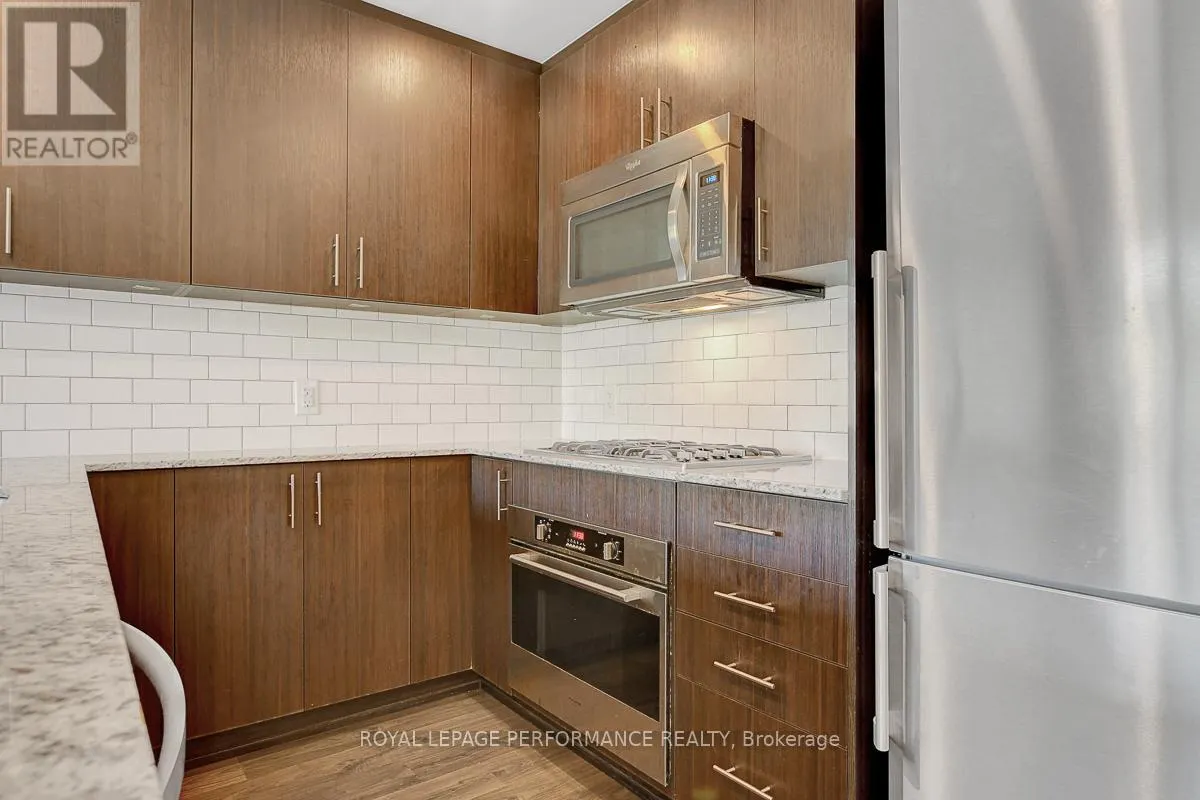413 - 7 MARQUETTE AVENUE