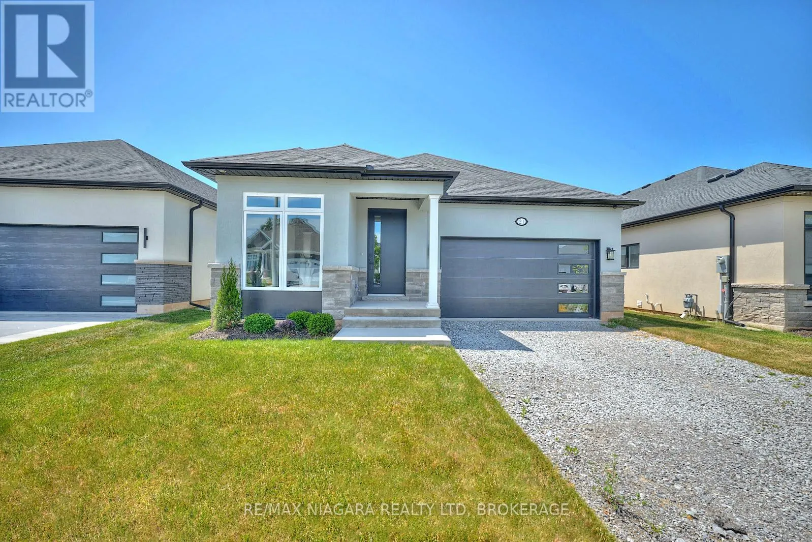 21 SUNRISE COURT N