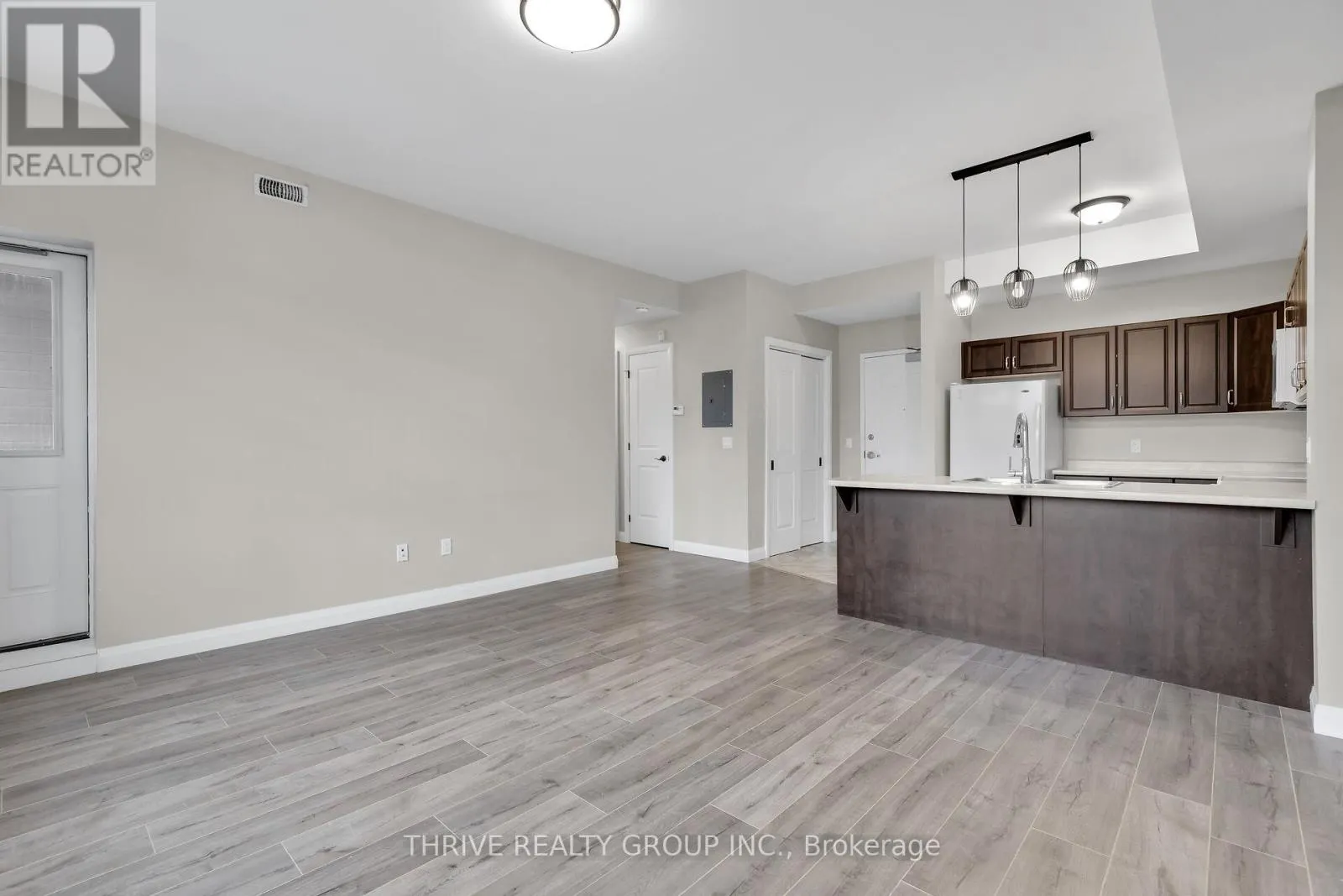 301 - 263 BUTLER STREET, #301