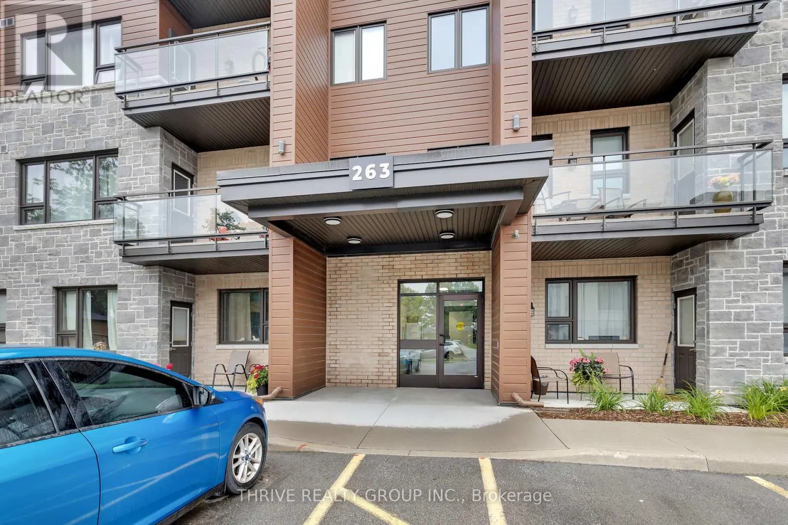 301 - 263 BUTLER STREET, #301