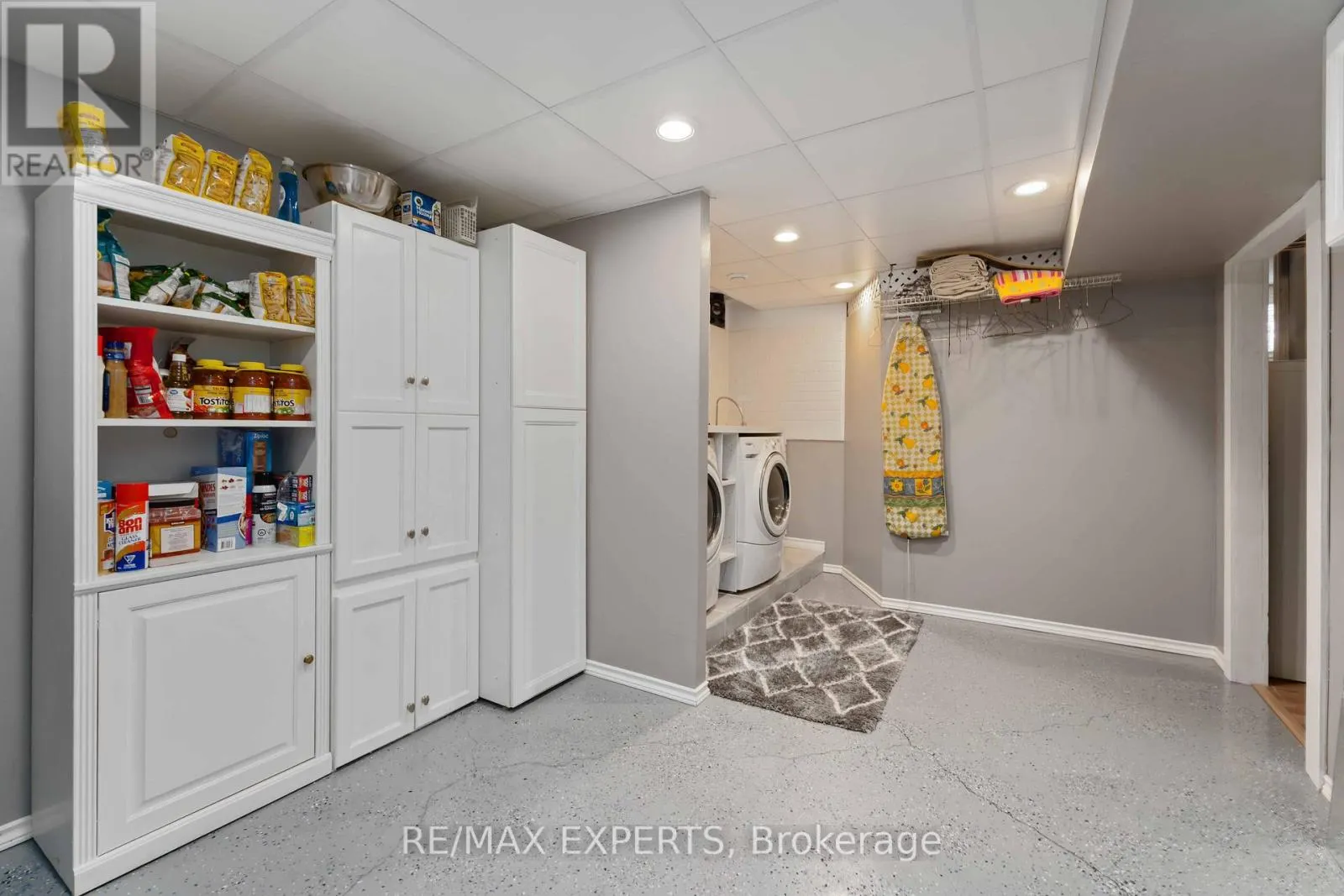 5991 ANDREA DRIVE