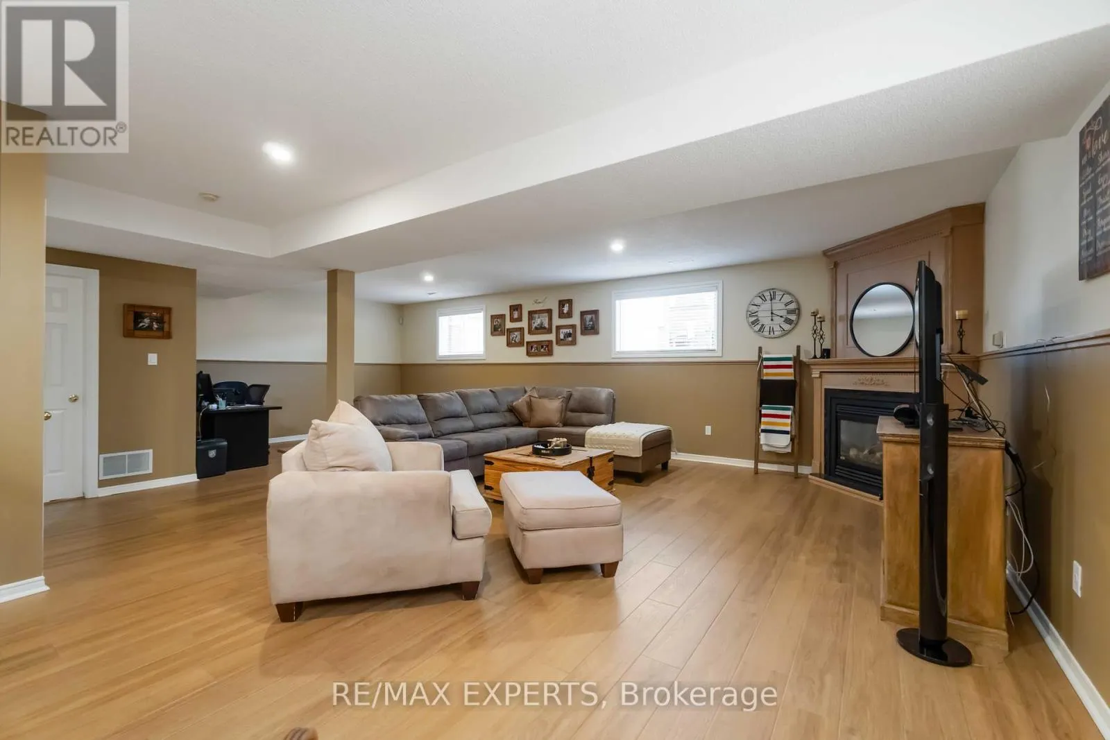 5991 ANDREA DRIVE