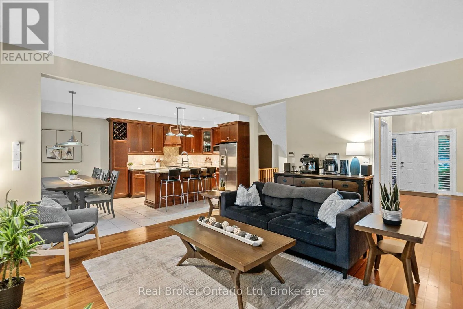 221 MILLVIEW COURT