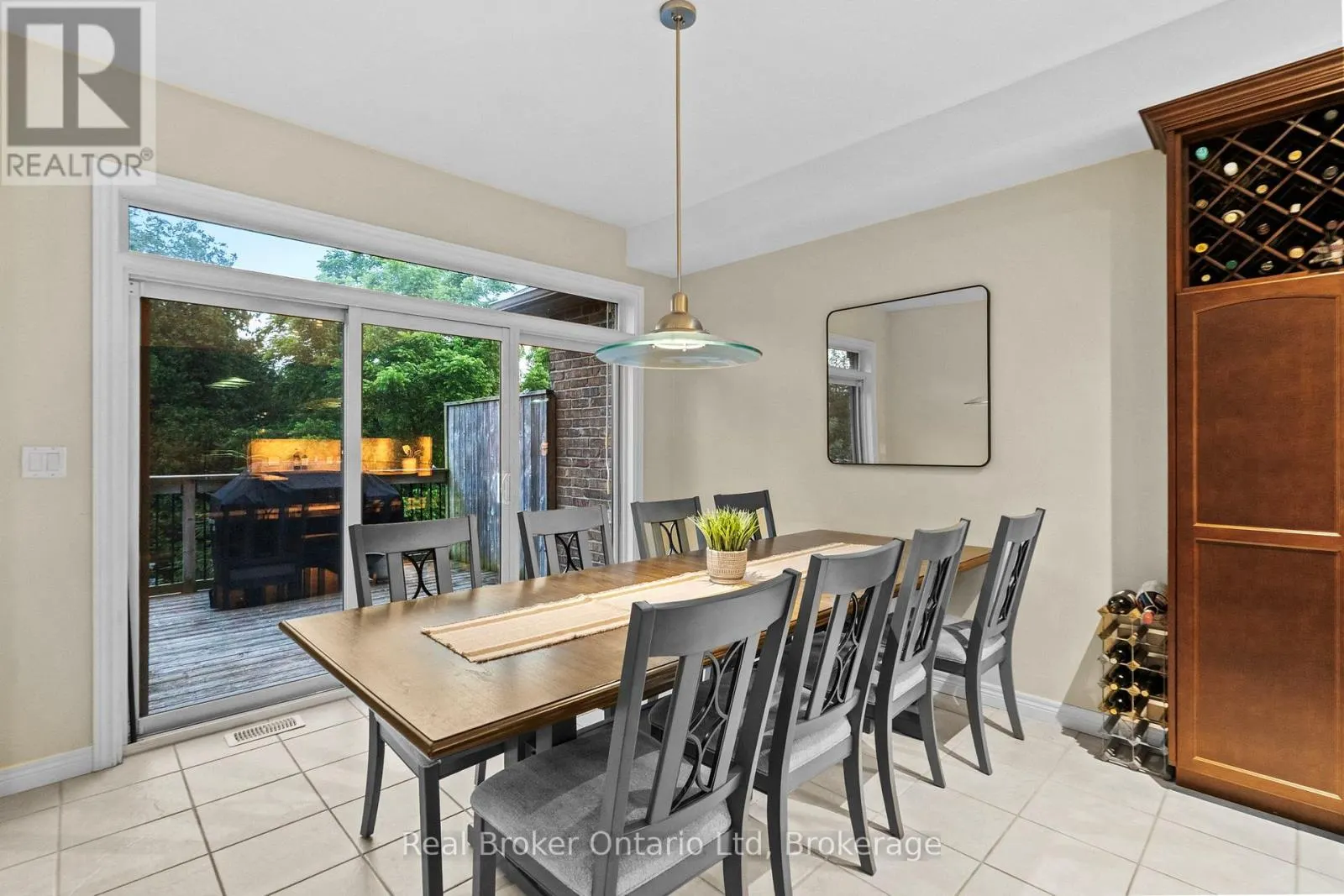 221 MILLVIEW COURT