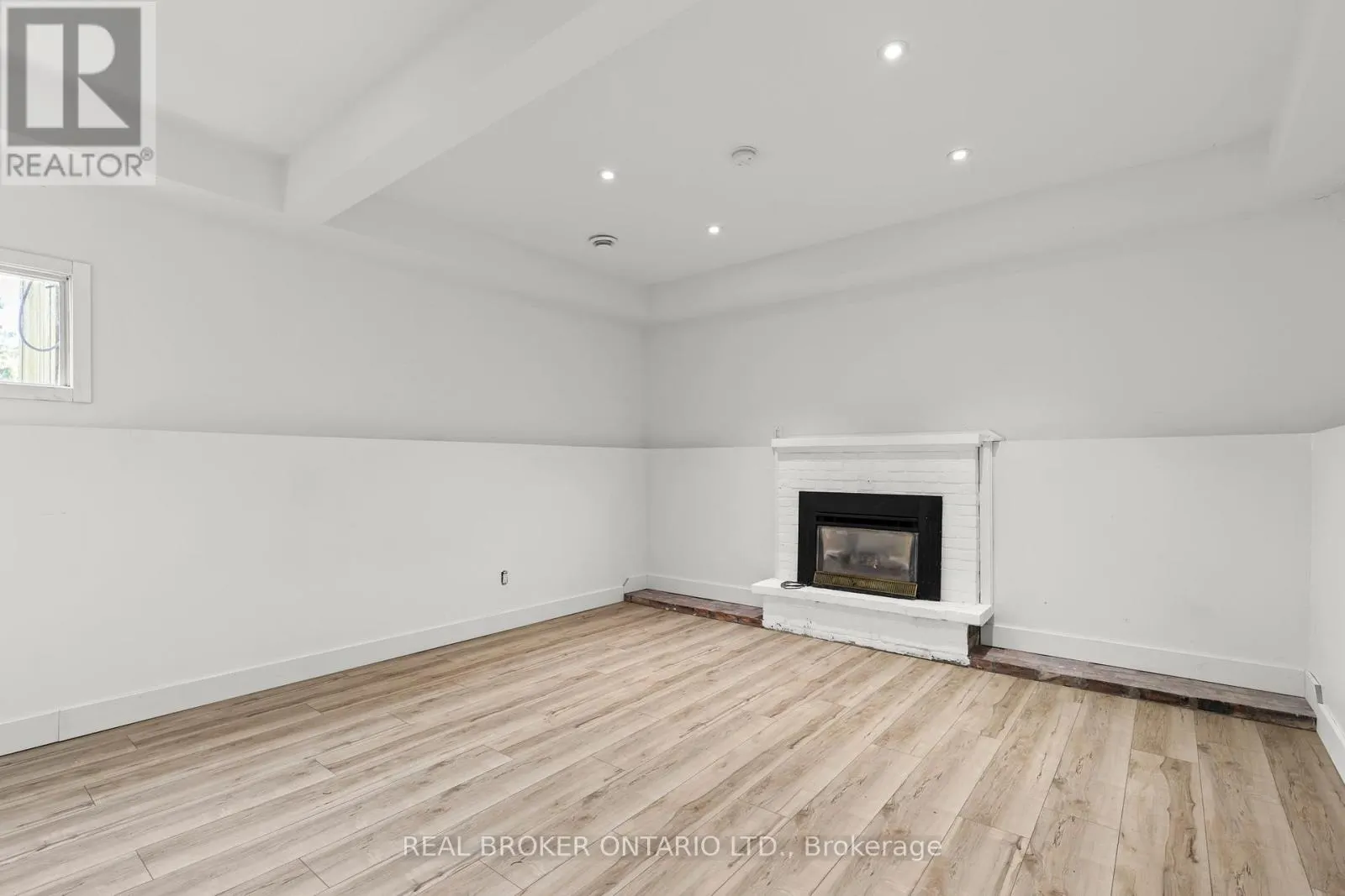 180 BAKERY LANE