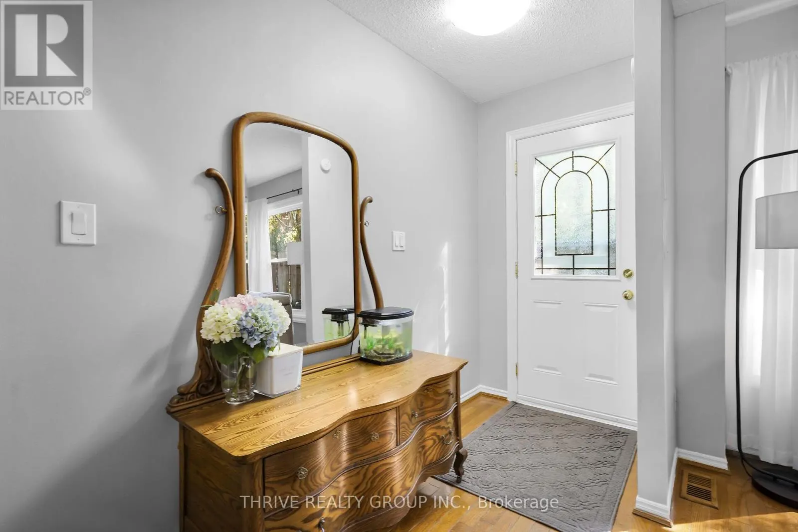 10 - 215 COMMISSIONERS ROAD W, #10