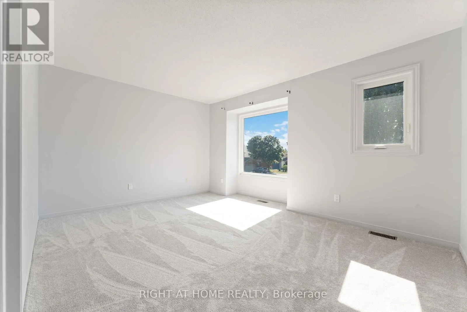 11 WILTSHIRE CIRCLE