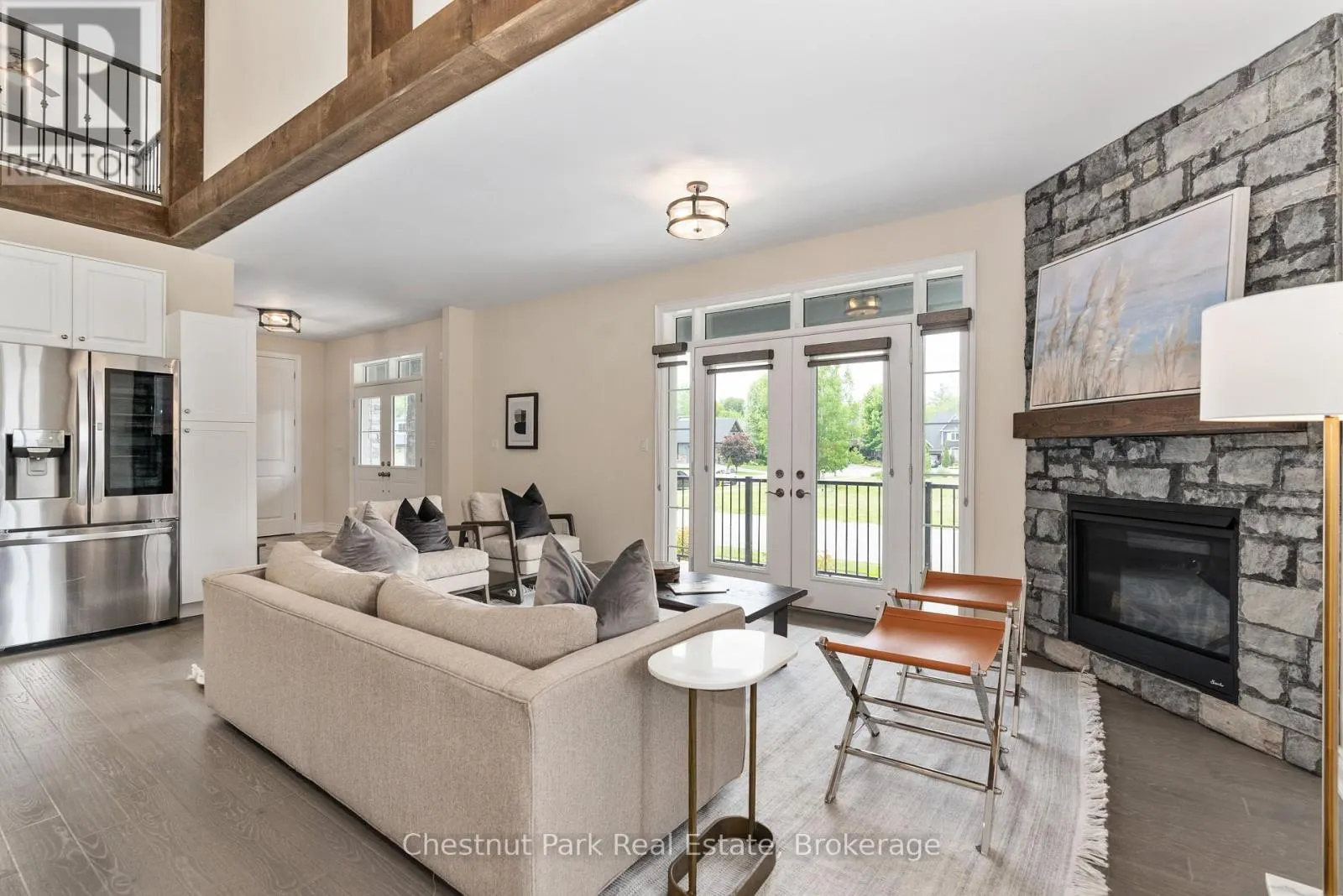 3 BAYPOINT COURT