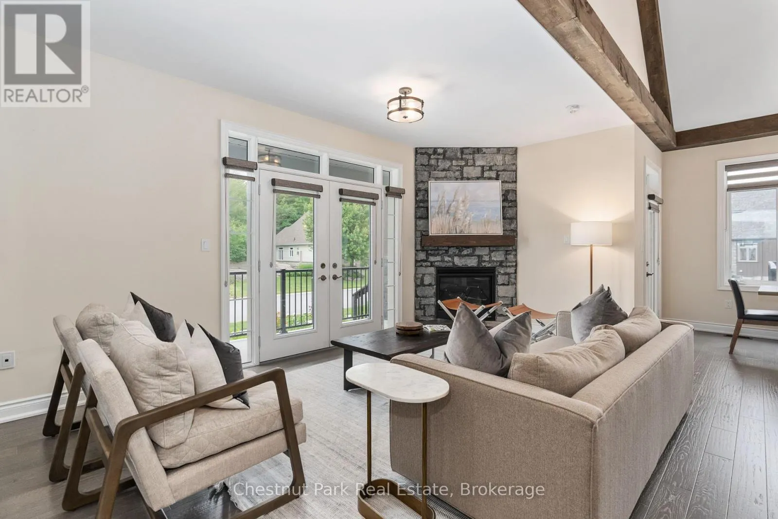 3 BAYPOINT COURT