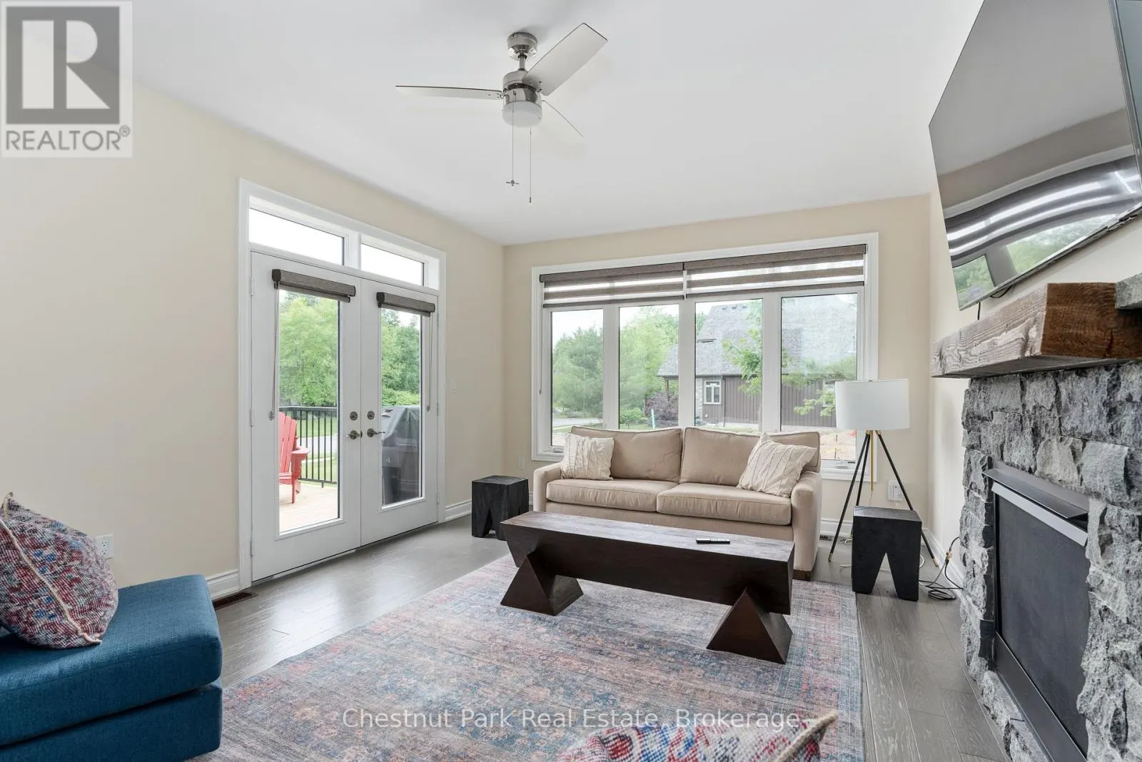 3 BAYPOINT COURT