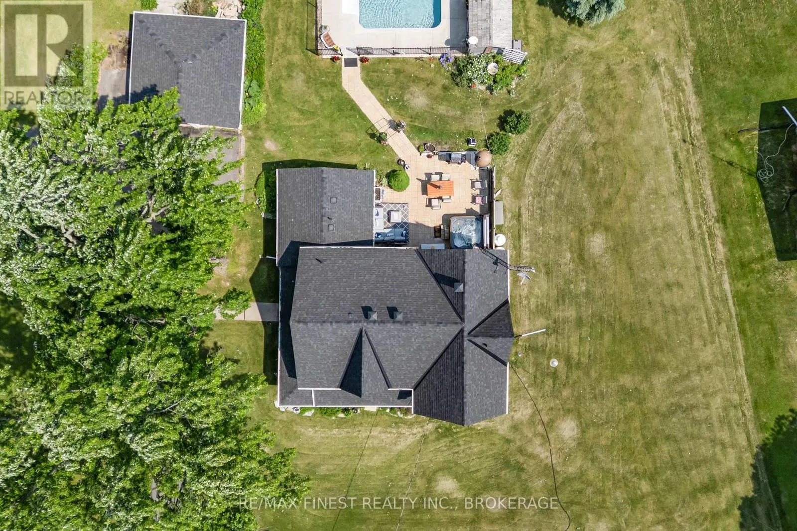 7407 COUNTY ROAD 2