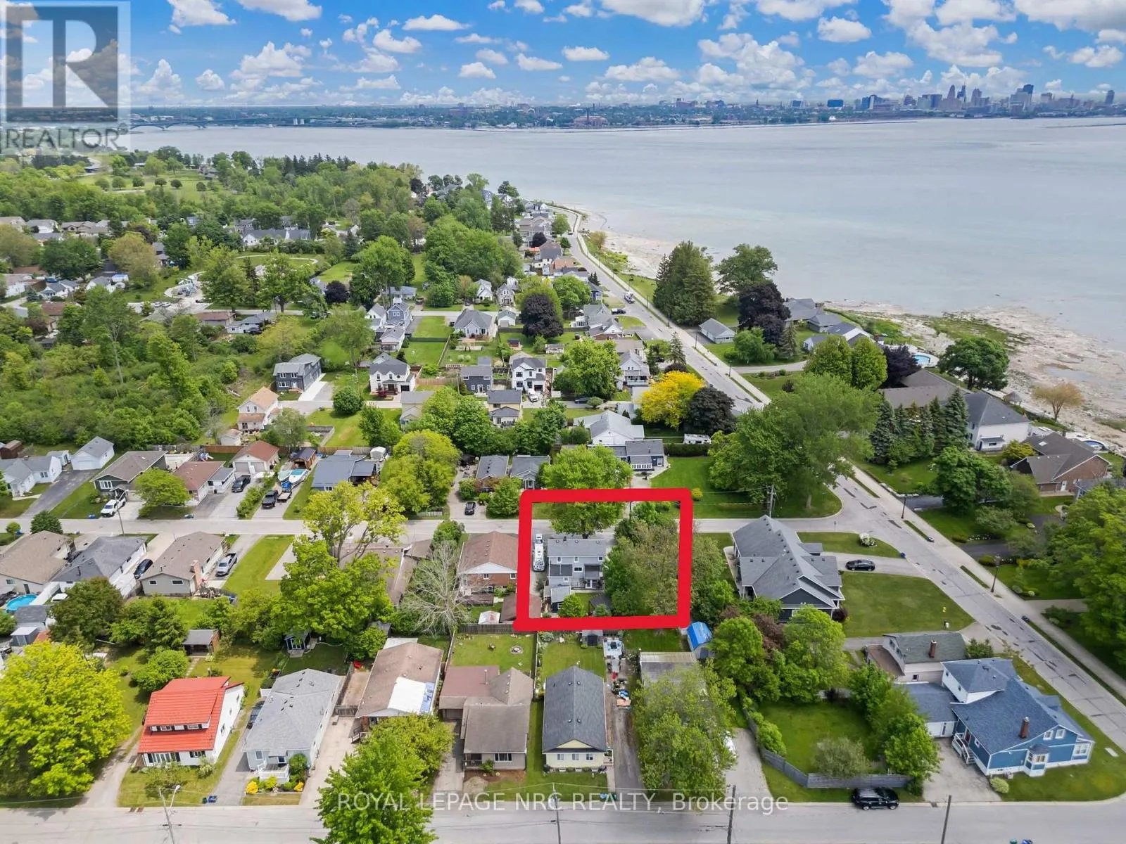 17 WINDSOR AVENUE