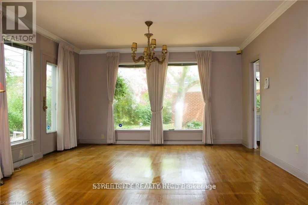 1517 GLOUCESTER ROAD