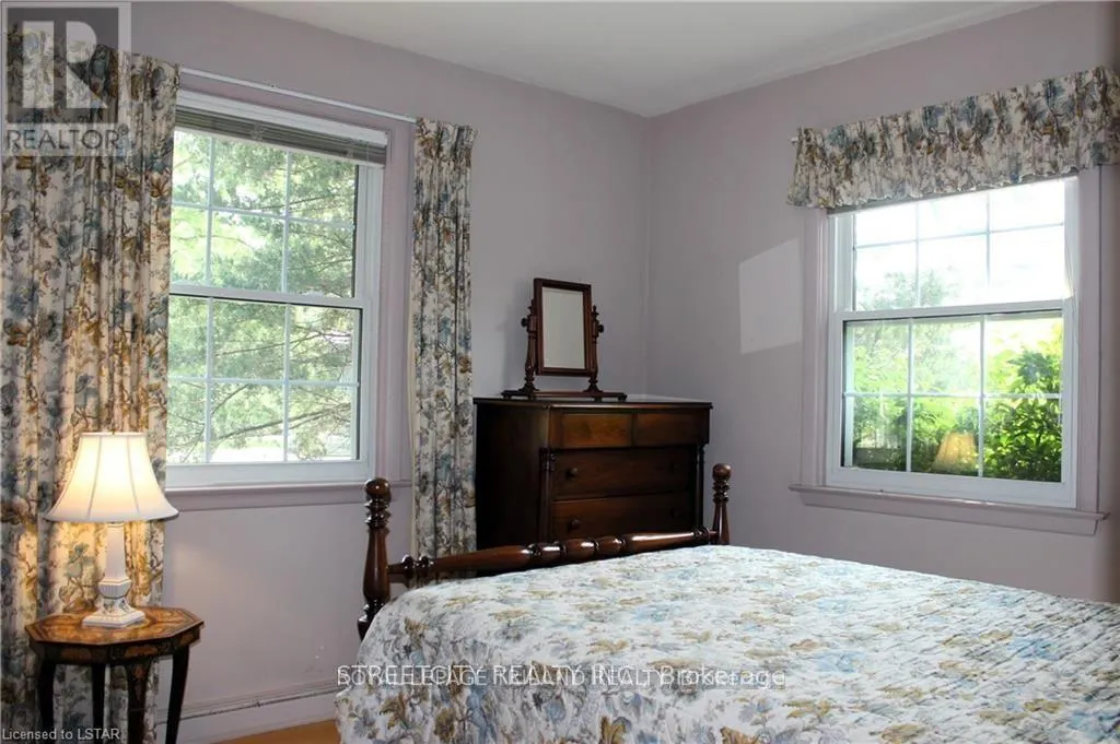 1517 GLOUCESTER ROAD