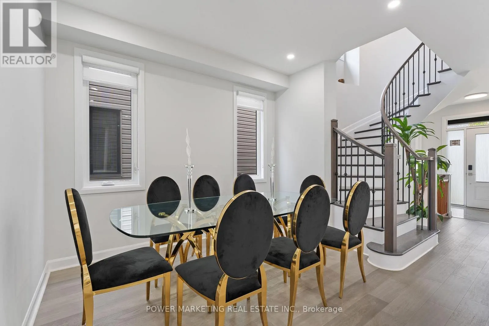 232 AQUARIUM AVENUE