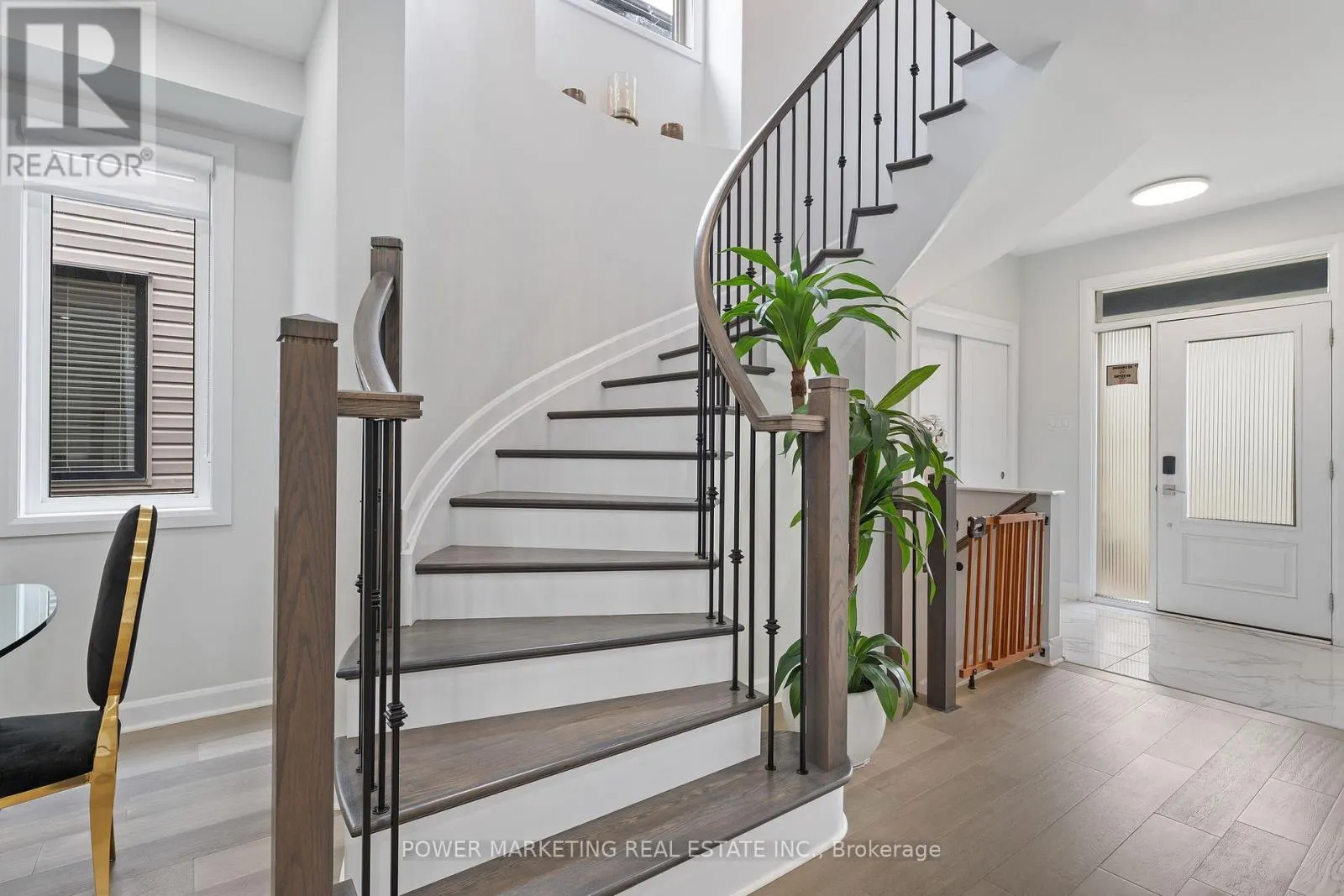 232 AQUARIUM AVENUE