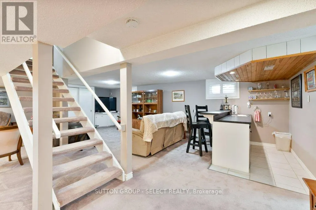 714 SPRINGBANK DRIVE