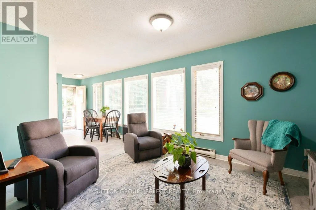 714 SPRINGBANK DRIVE