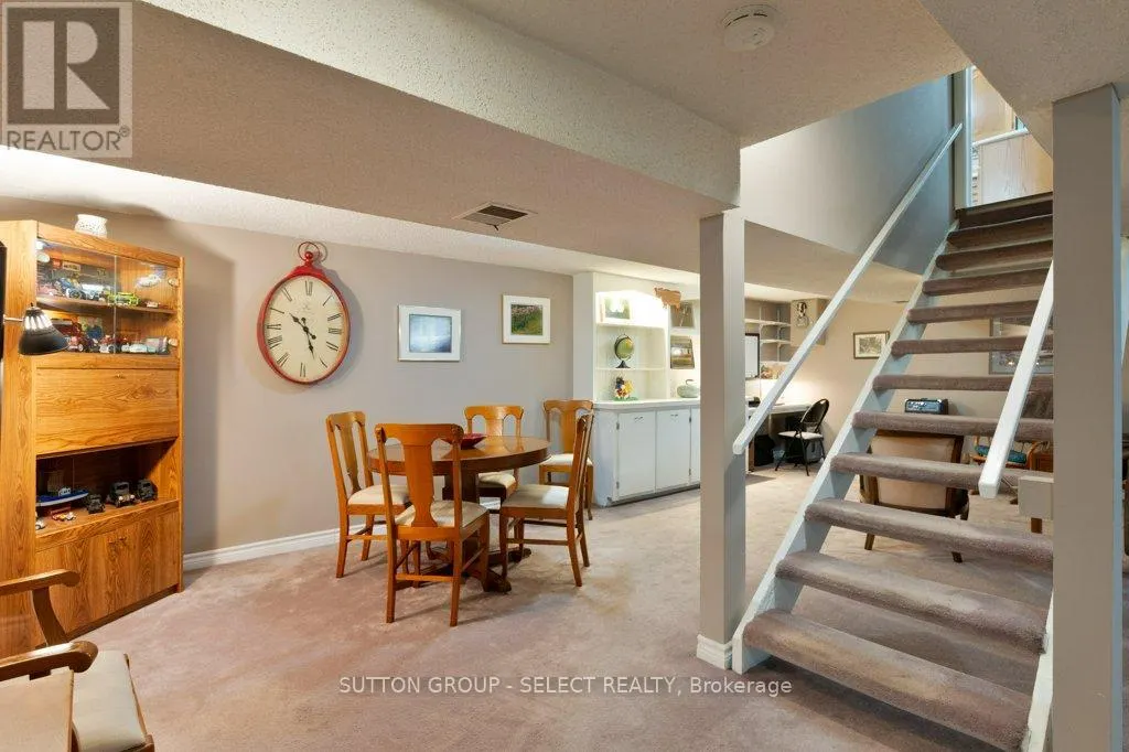 714 SPRINGBANK DRIVE