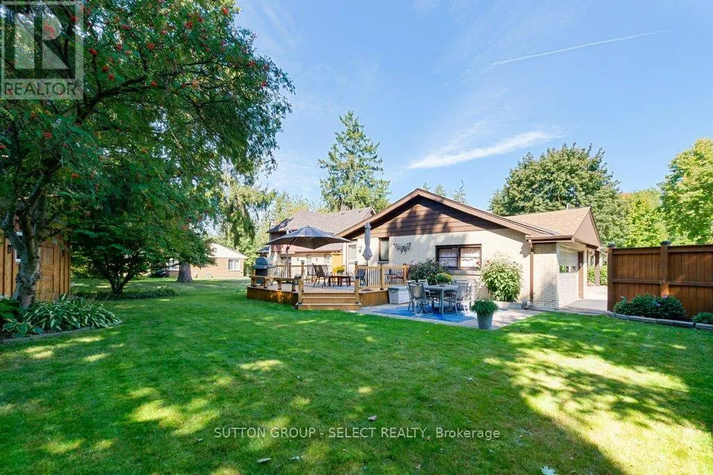 714 SPRINGBANK DRIVE
