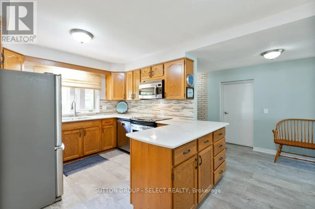 714 SPRINGBANK DRIVE