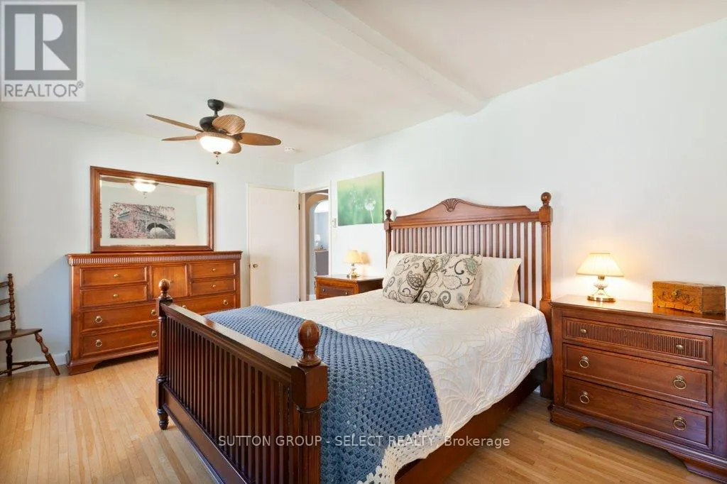 714 SPRINGBANK DRIVE