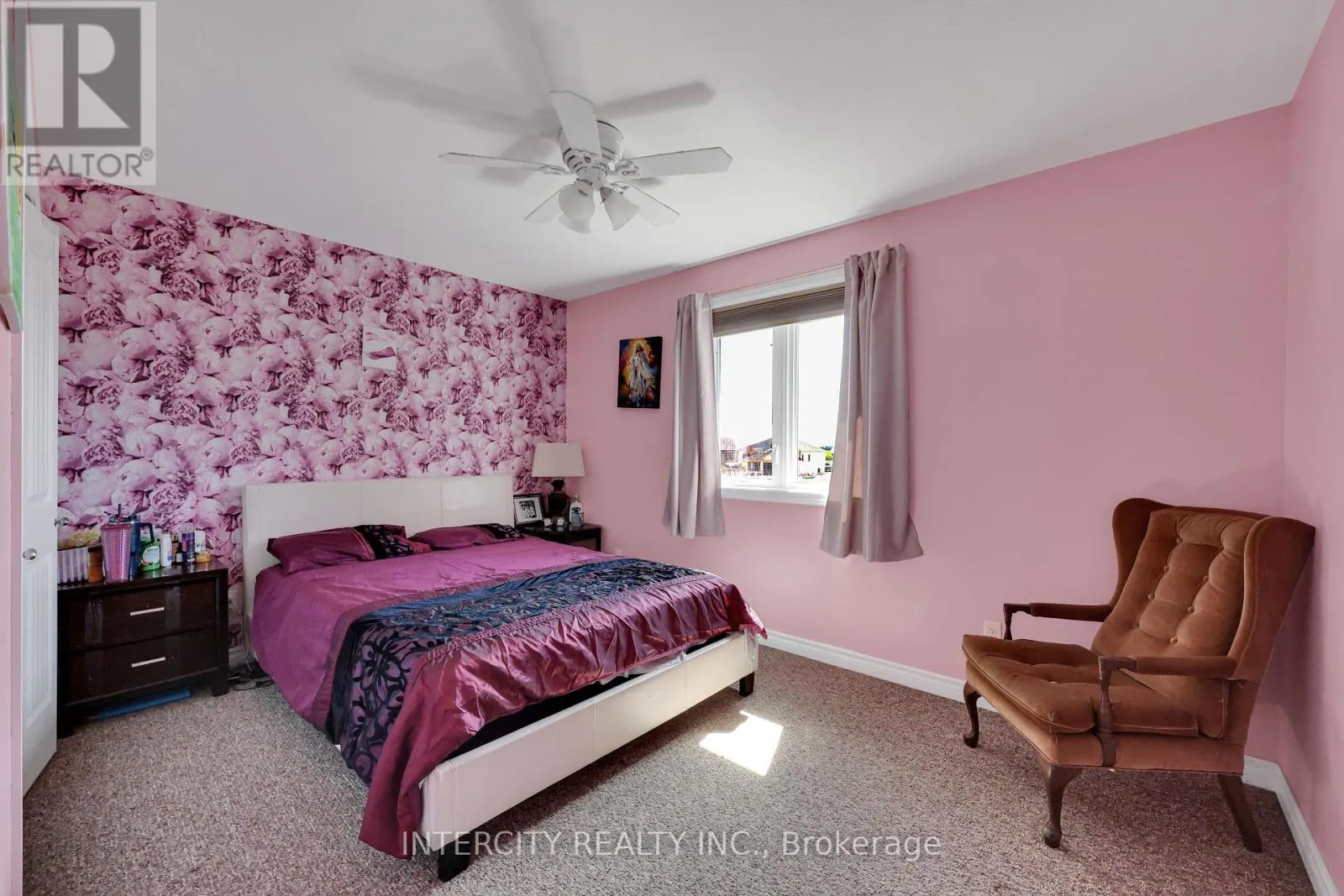 82 MOLENGRAAF WAY