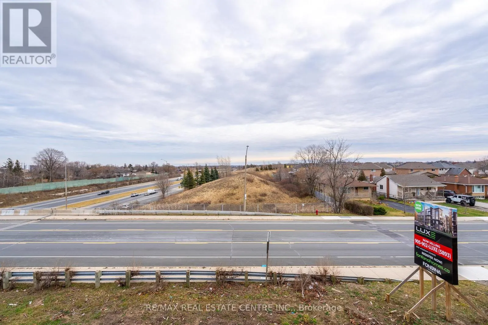 302 - 120 SPRINGVALLEY CRESCENT
