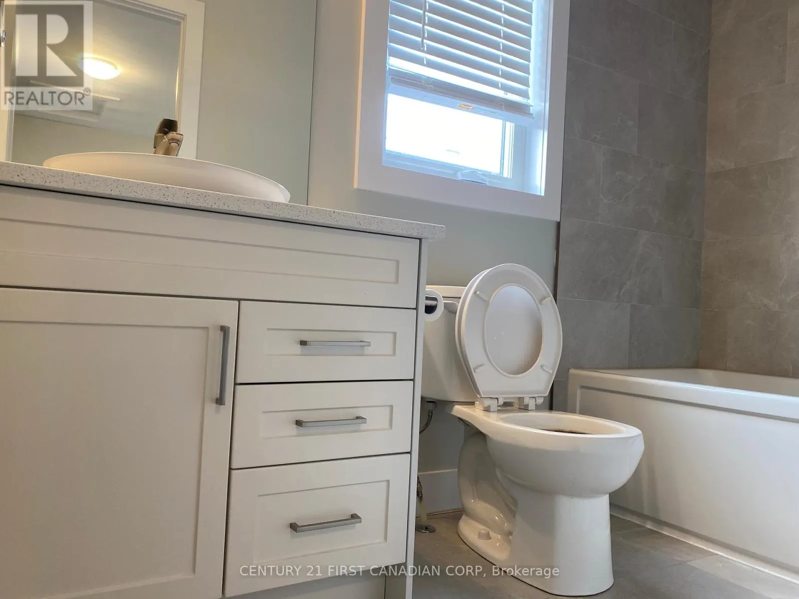 11 - 1820 CANVAS WAY, #11