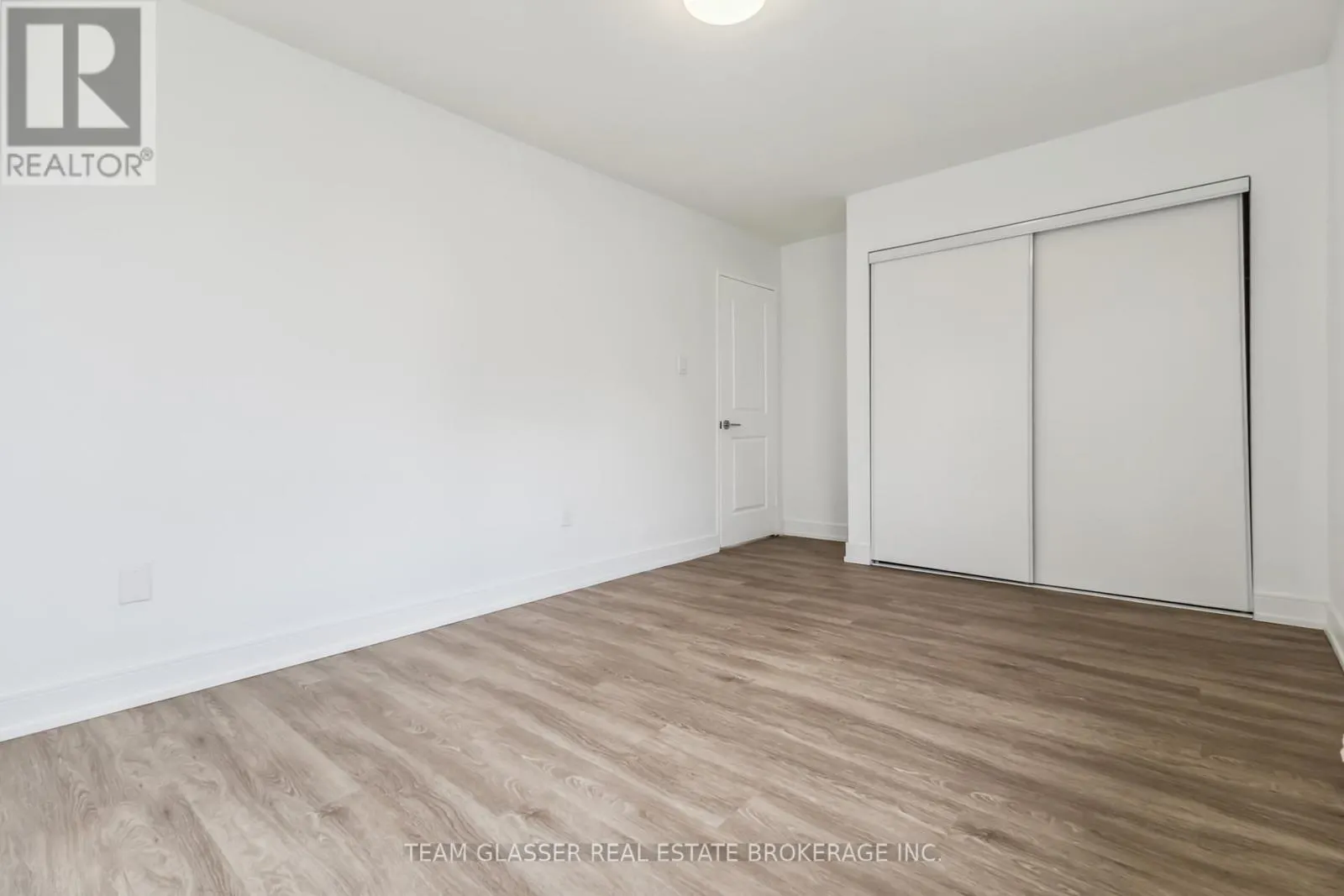 395 - 1580 ADELAIDE STREET N, #395