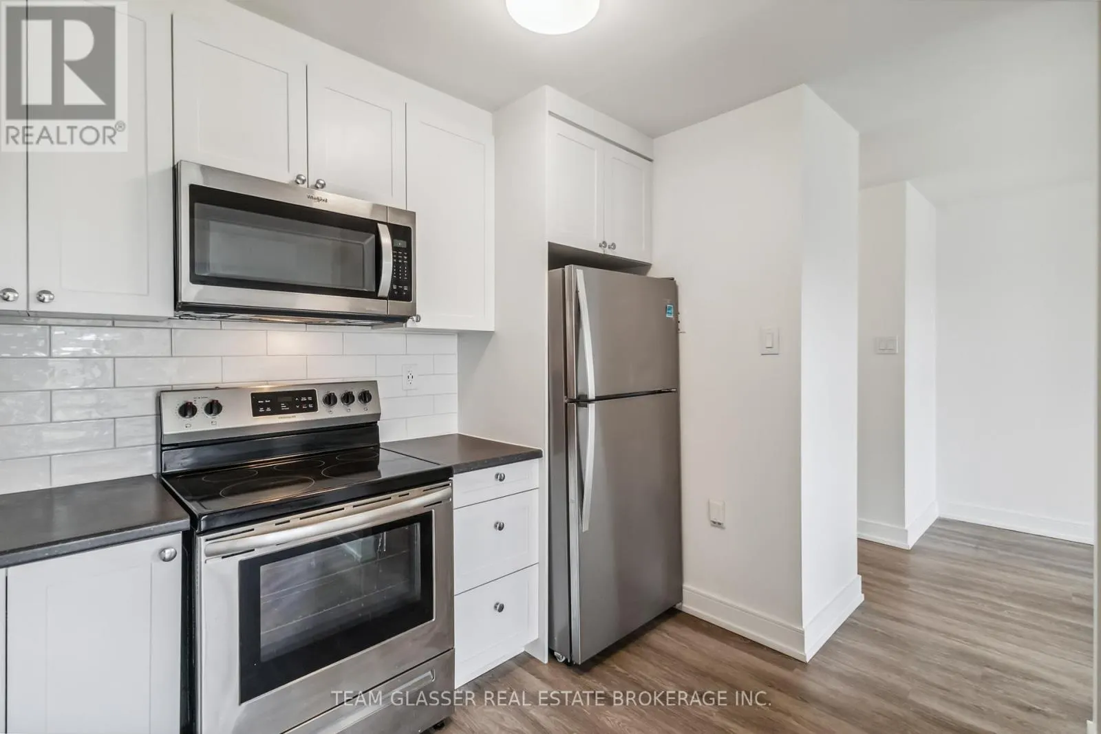395 - 1580 ADELAIDE STREET N, #395
