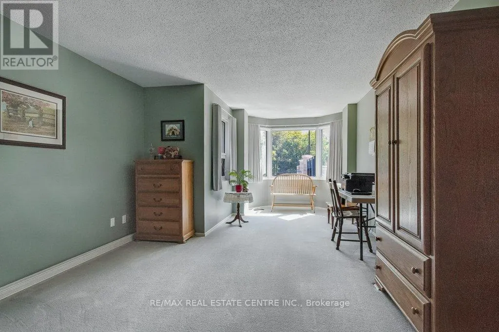 11 - 52 BLUE SPRINGS DRIVE