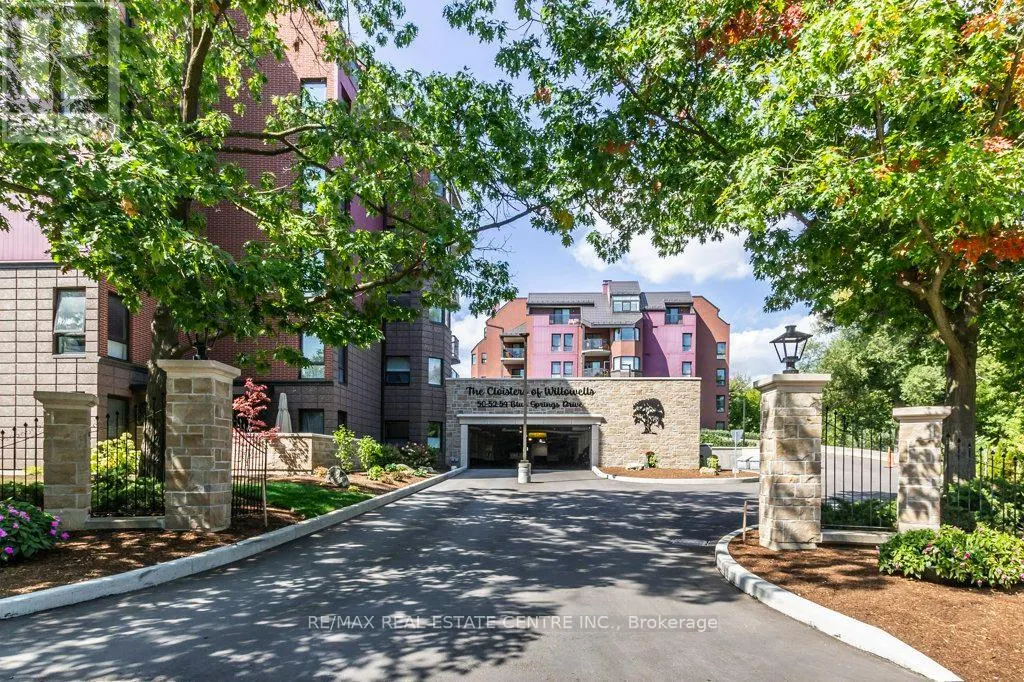 11 - 52 BLUE SPRINGS DRIVE