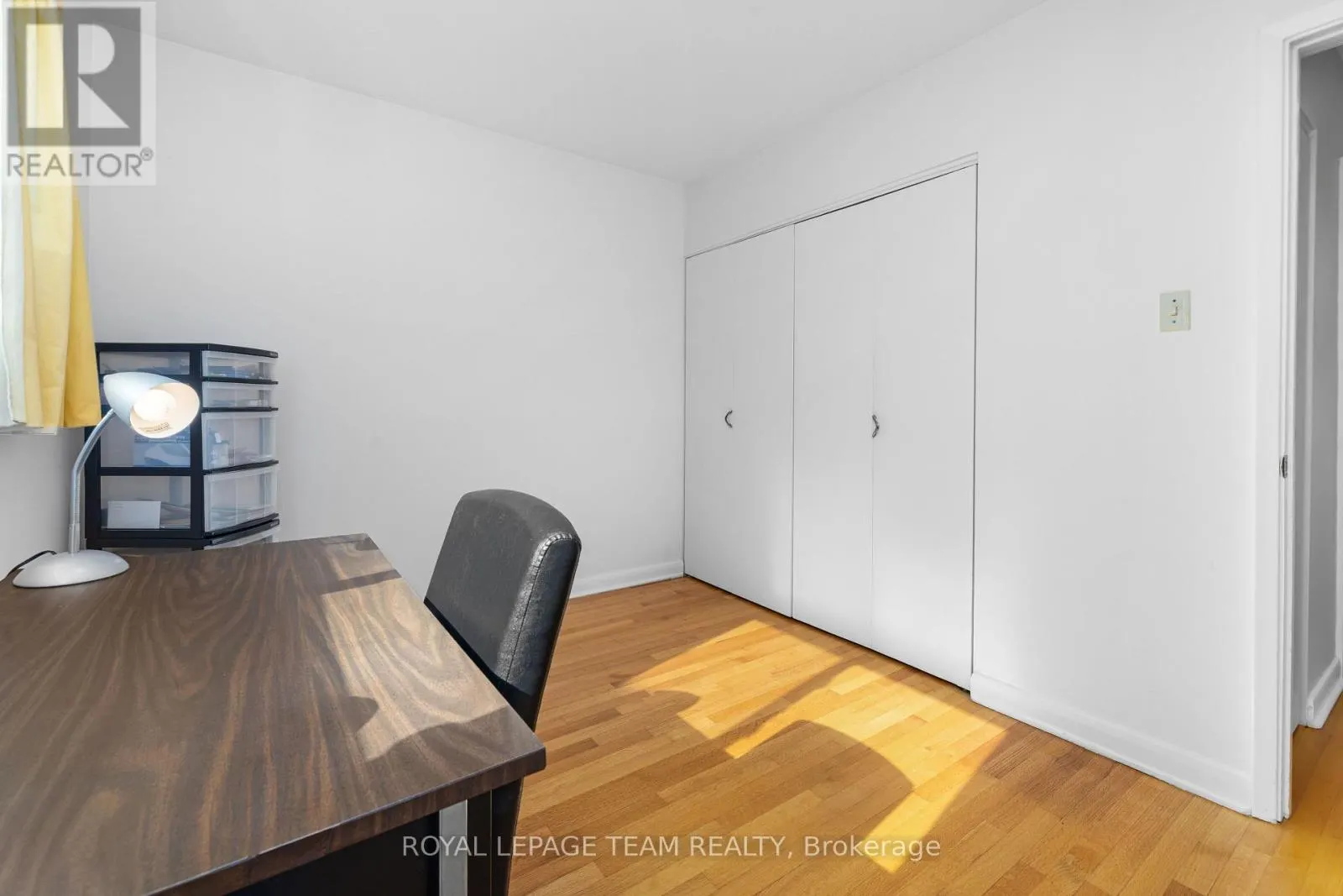 30 ELLERY CRESCENT