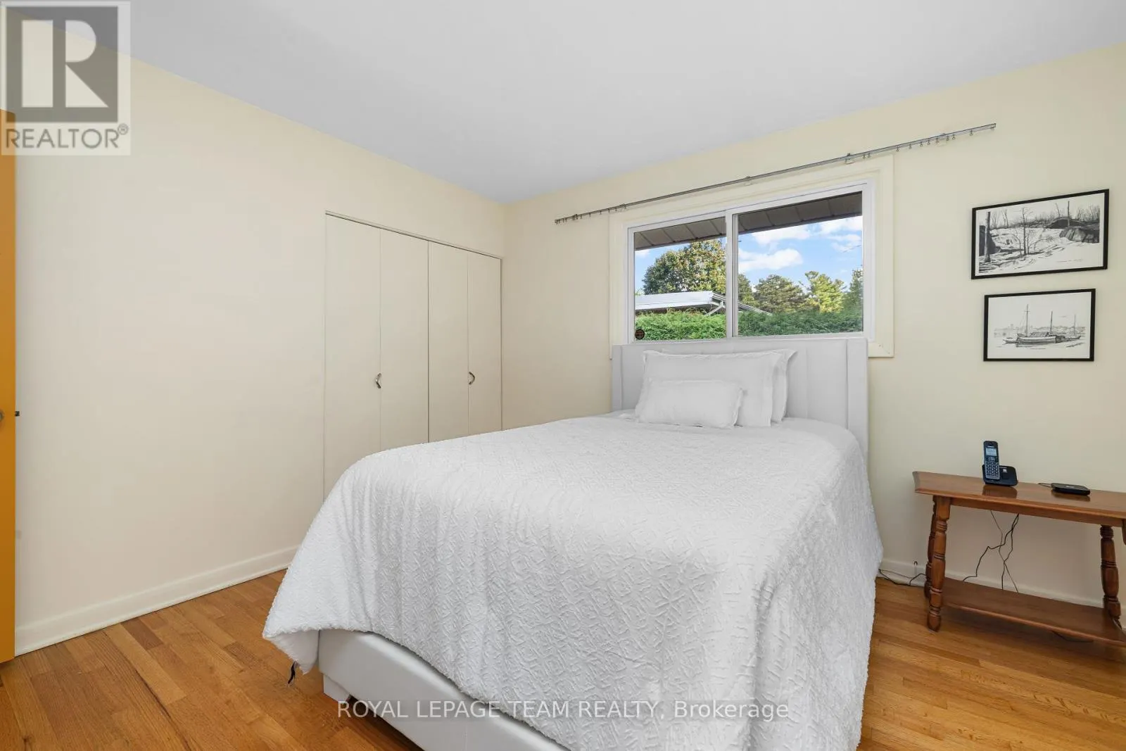 30 ELLERY CRESCENT