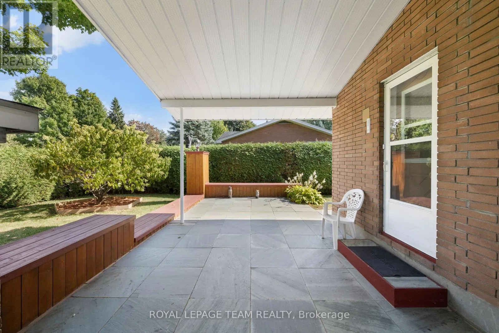 30 ELLERY CRESCENT