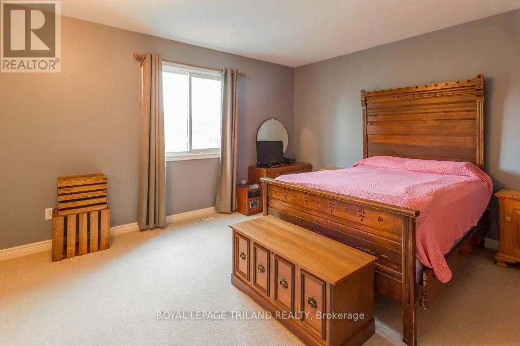 28 SCHREYER DRIVE