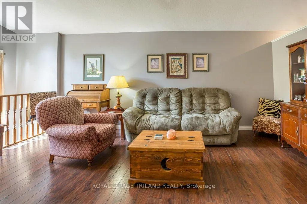 28 SCHREYER DRIVE