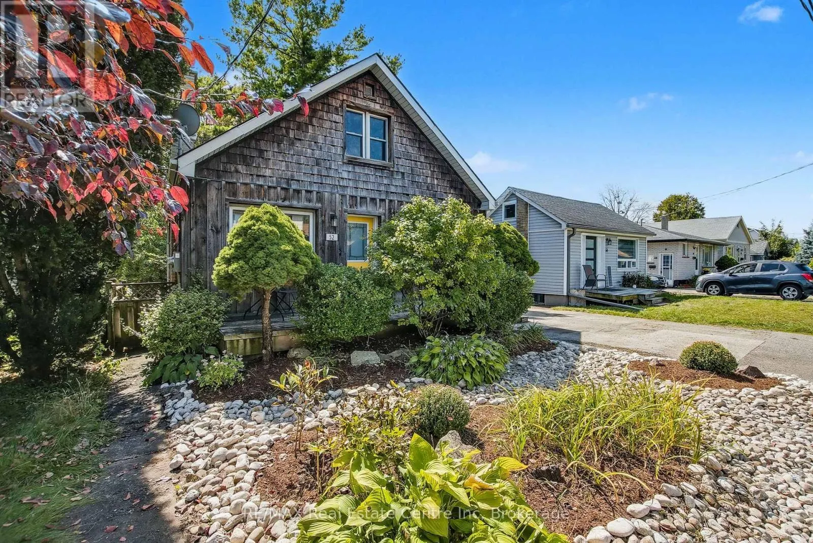 52 AVENUE ROAD