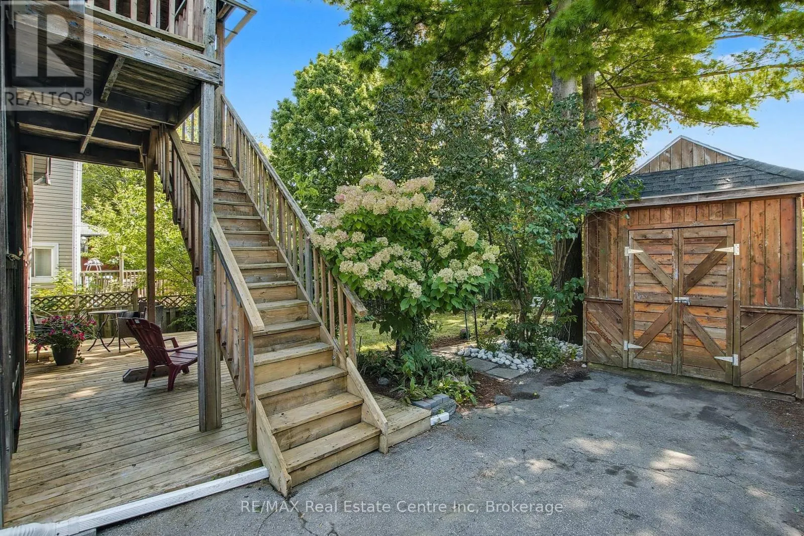 52 AVENUE ROAD
