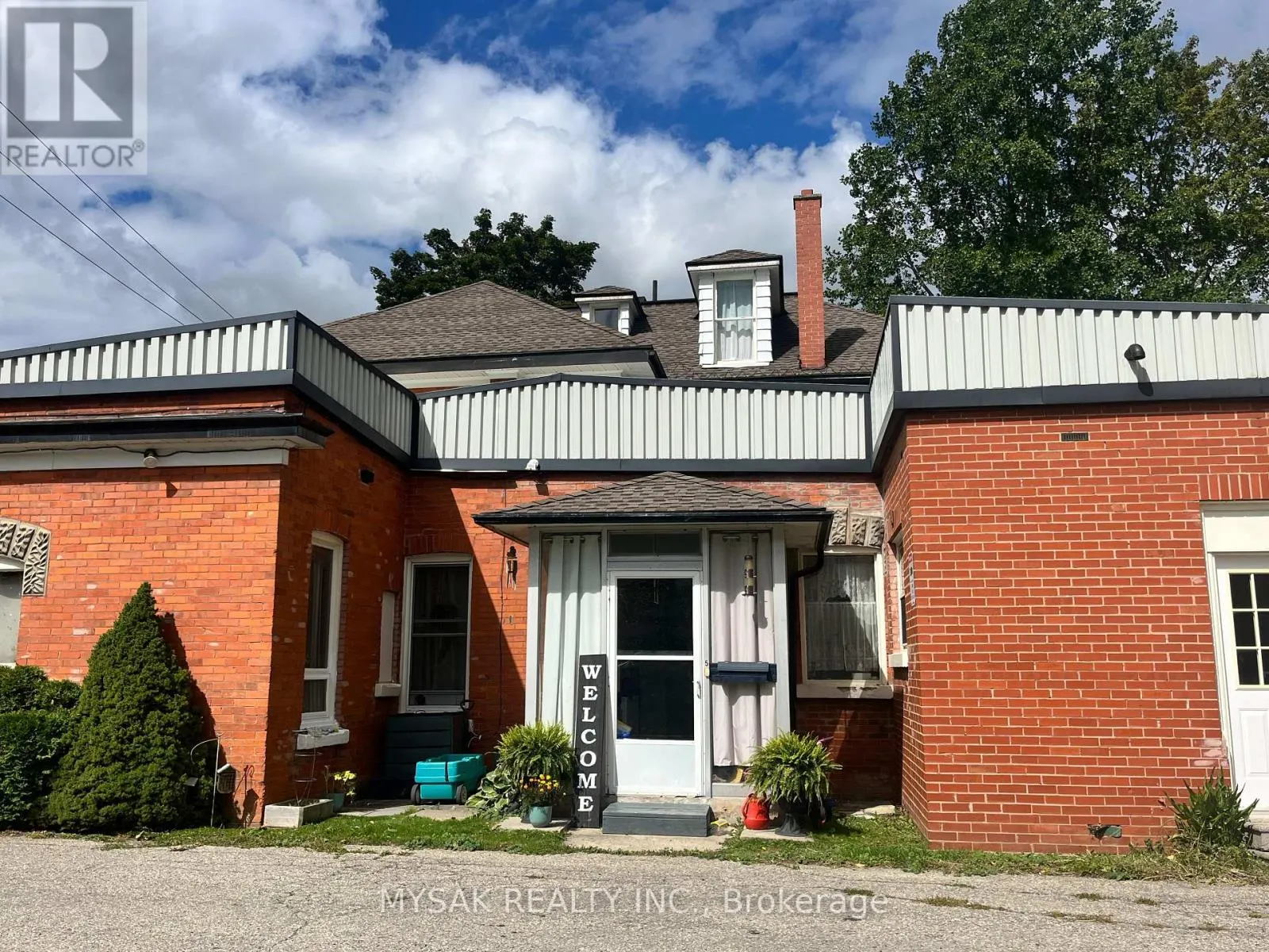 315 CENTRE STREET