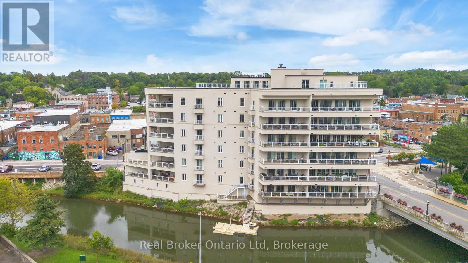 305 - 80 9TH STREET E, #305