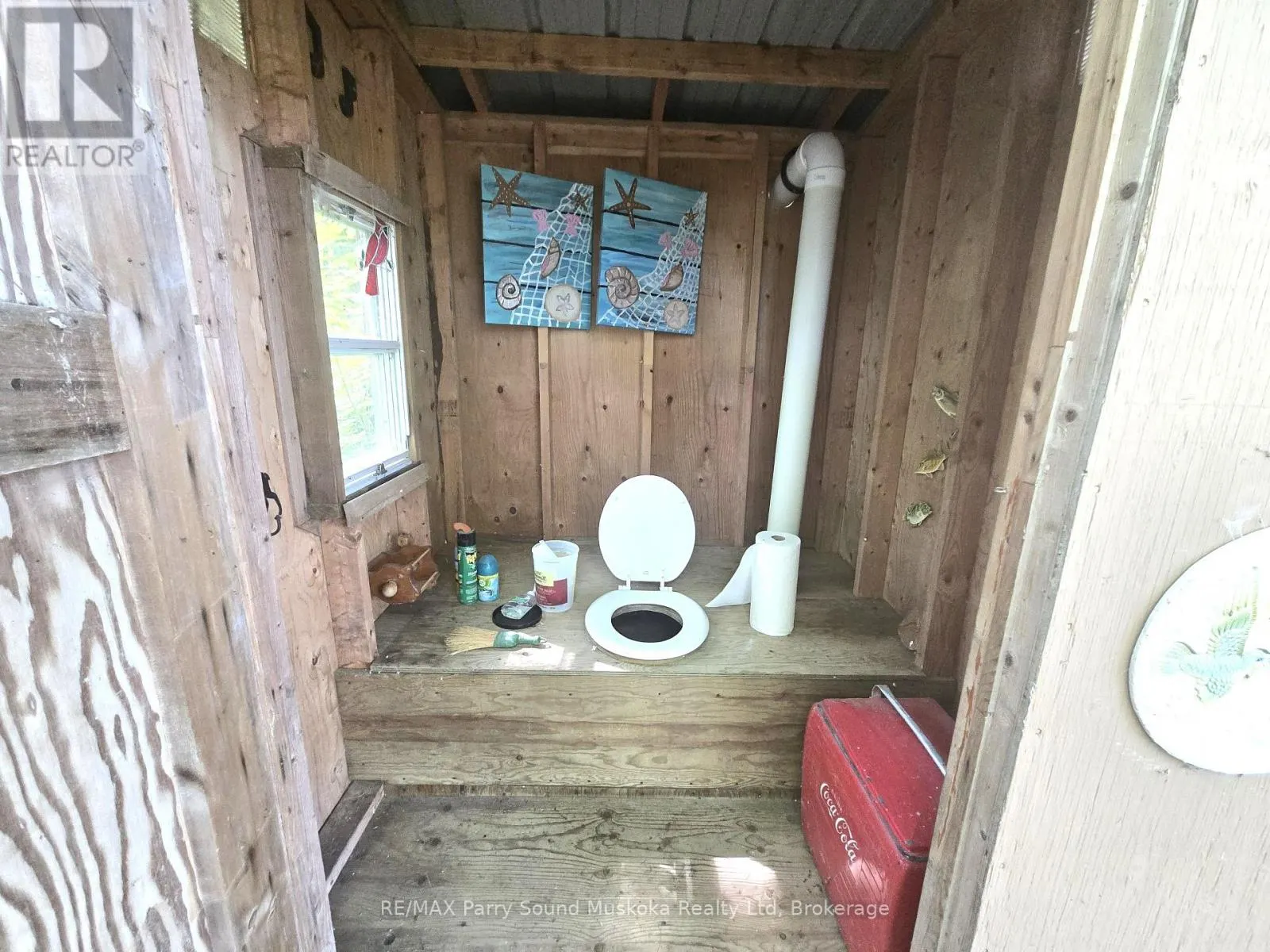 216 LORIMER LAKE