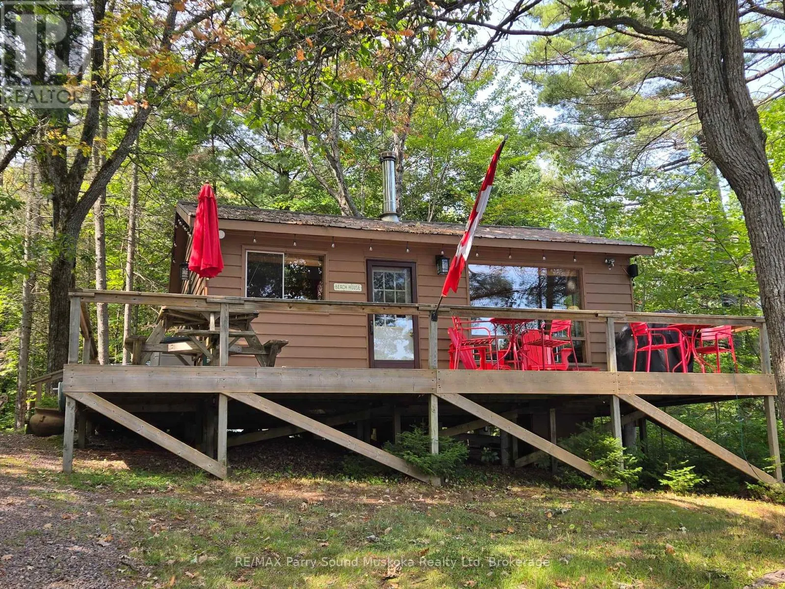 216 LORIMER LAKE