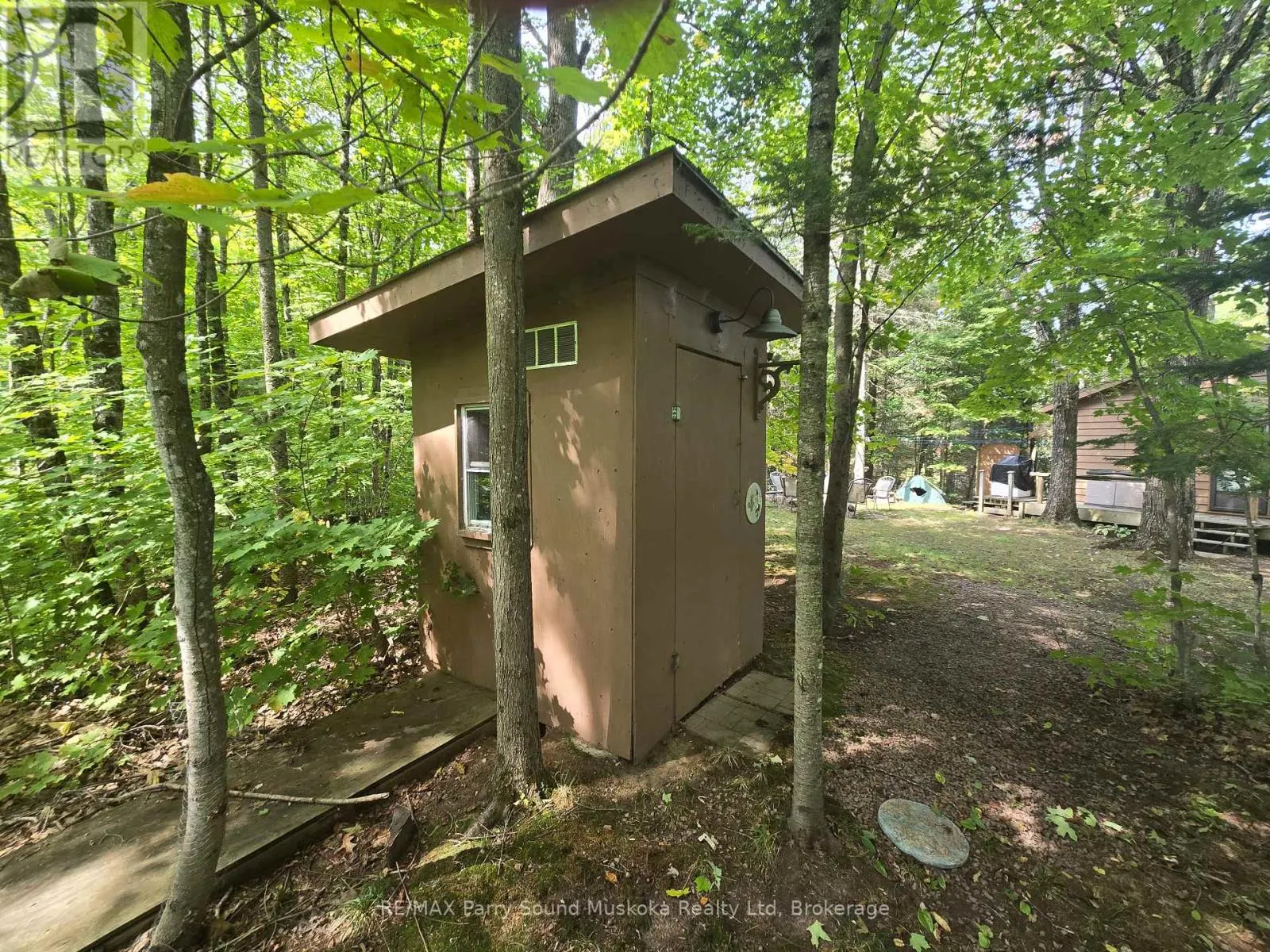 216 LORIMER LAKE