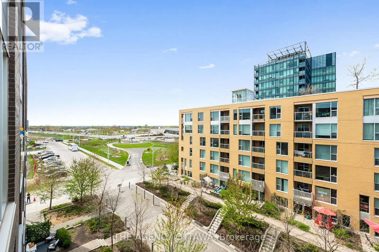504 - 300 LETT STREET