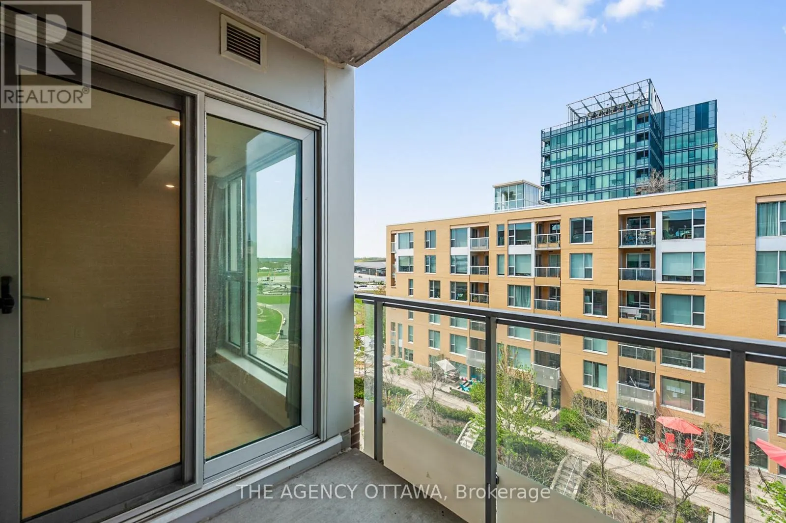 504 - 300 LETT STREET
