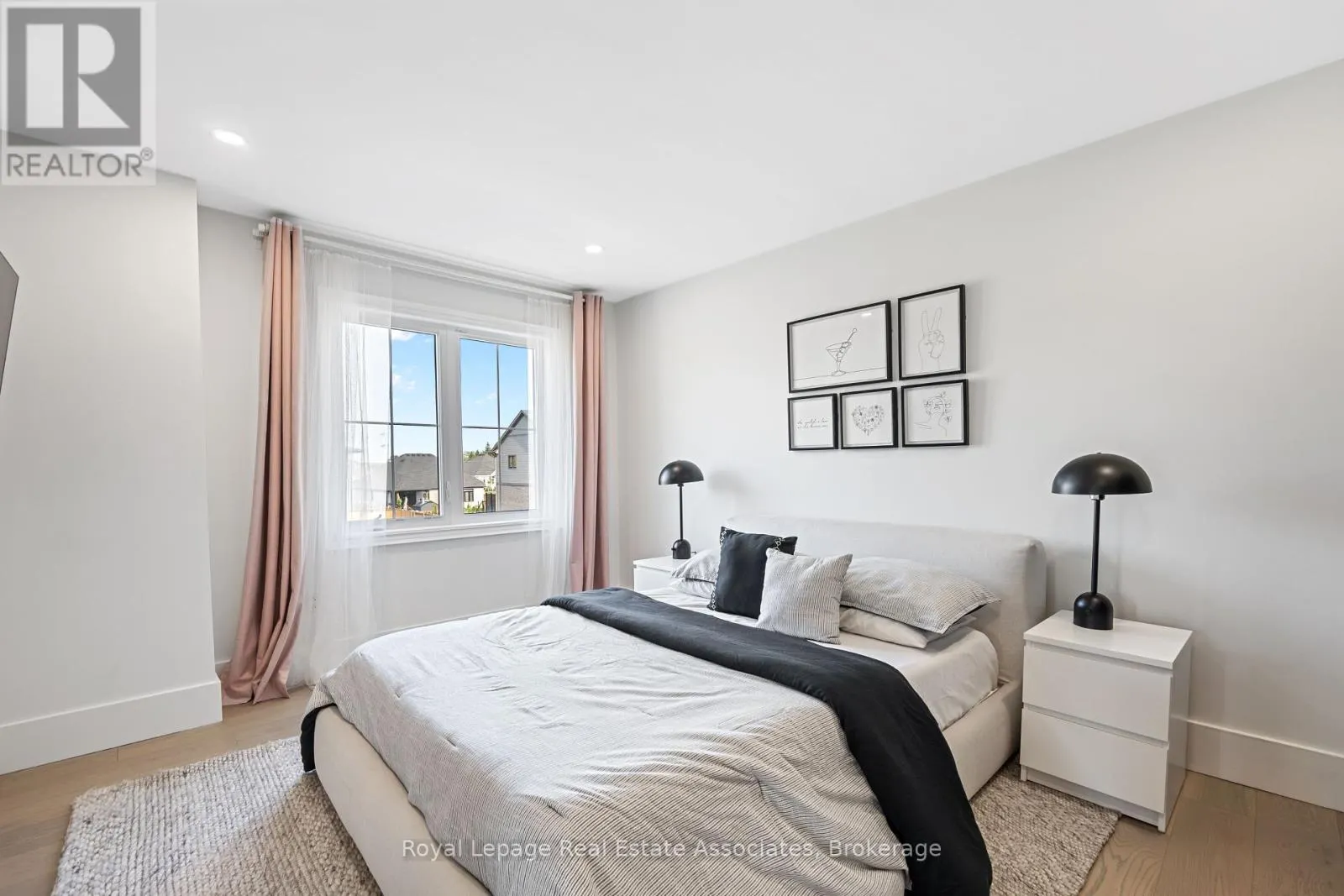 3601 CAROLINIA COURT